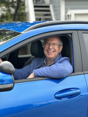 Ib Brylle Larsen er ansatt hos Sørby Trafikkskole Drift AS