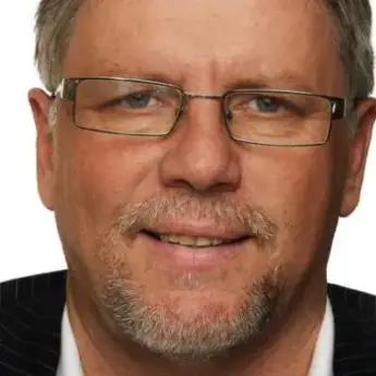 Bent Arve Herseth er ansatt hos Eidsvoll Trafikkskole A/S