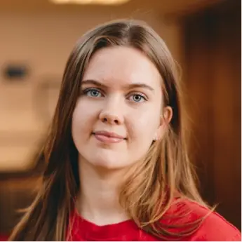 Lotte Bruland er ansatt hos Fossedal Trafikkskule AS